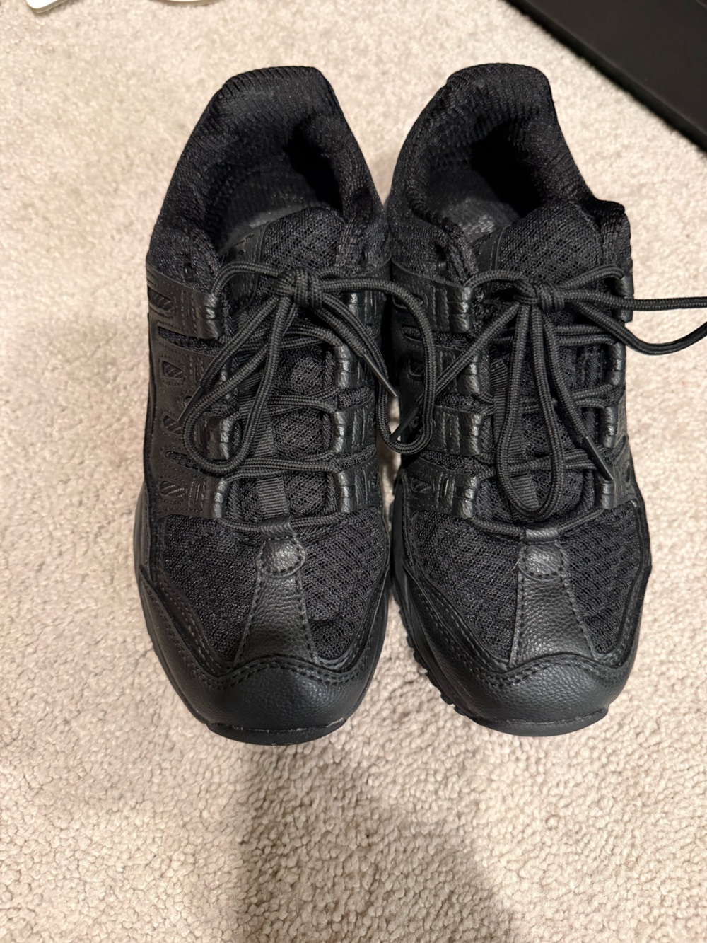 Women’s Avia Black Shoe Sz 8